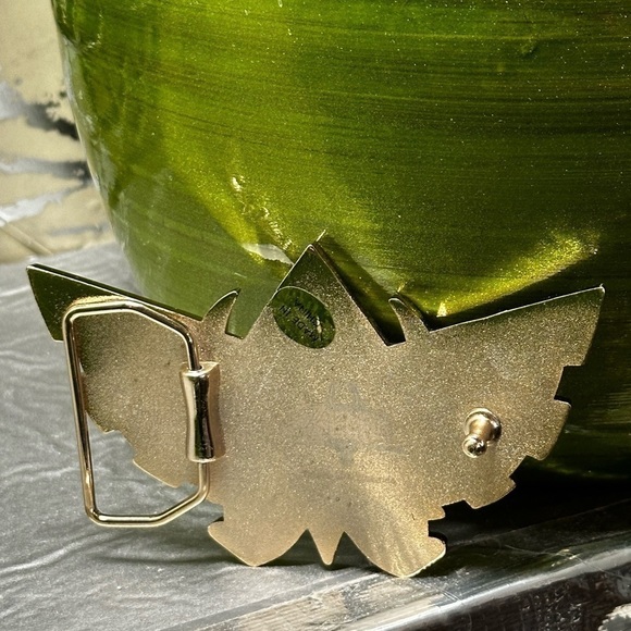 Legend of Zelda Nintendo 2013 Belt Buckle Black & Gold - Picture 3 of 9